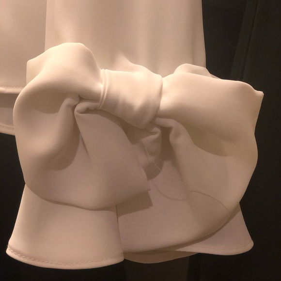 Never worn white Zara blouse with bow details - Picture 4 of 4